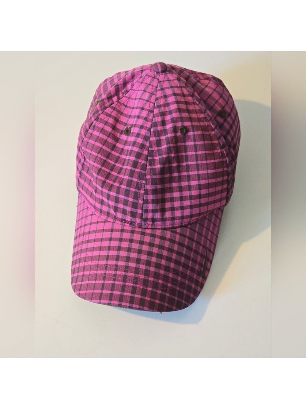 Nike Classic99 Pink and Black Plaid Golf Baseball Cap